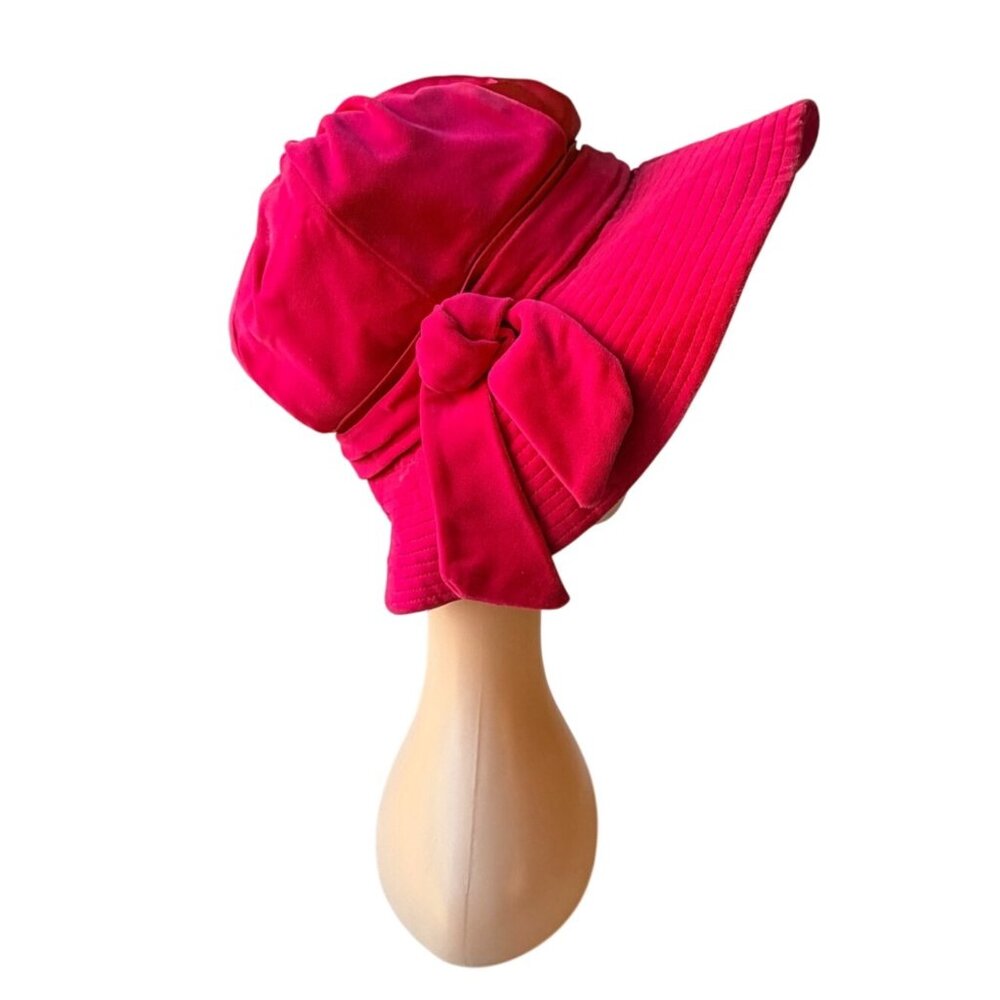 Vintage 1960s Dana Original Pink Velvet Satin Wide Brim Women’s Hat with Bow‎